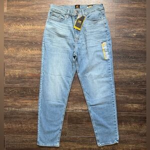NWT LEE Mom Jeans 12